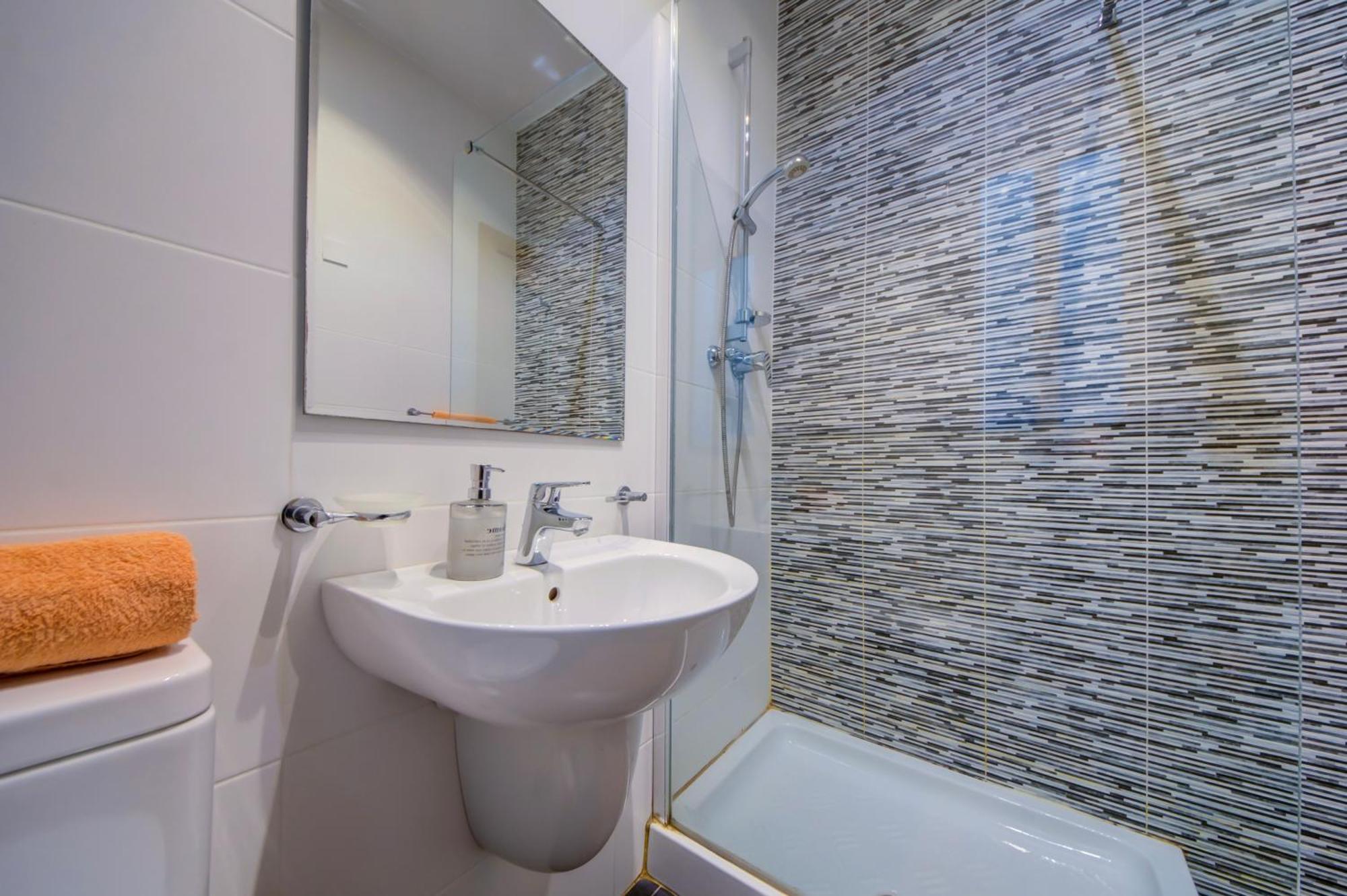 Stylish 2br With Balconies In St Julians, Paceville - 6 By Vaganza