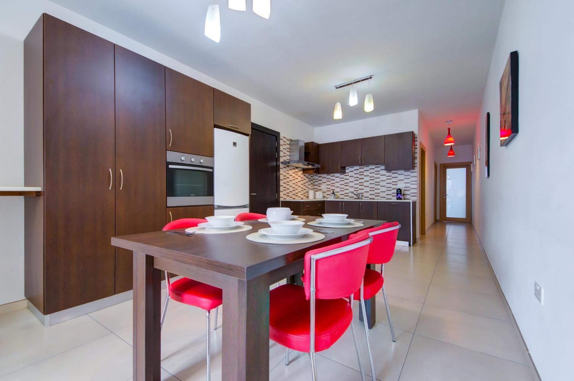Stylish 2br With Balconies In St Julians, Paceville - 6 By Vaganza San Ġiljan